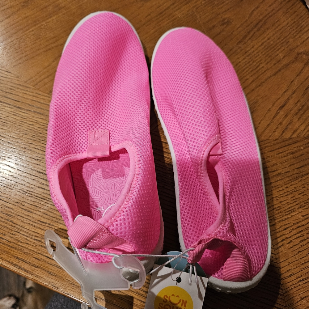 Pink Women's Slip-On Water Shoes